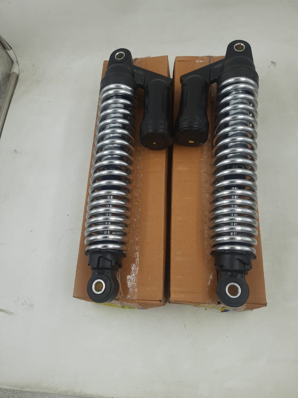 Rear Shock Absorber Bajaj V15 image