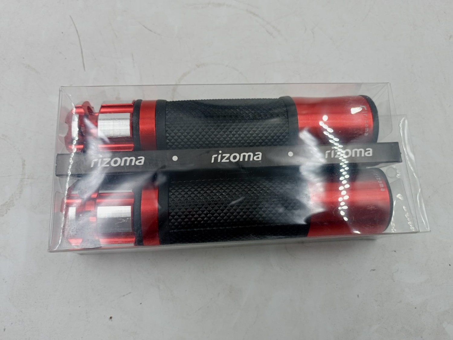Rizoma Universal Handle Grip image