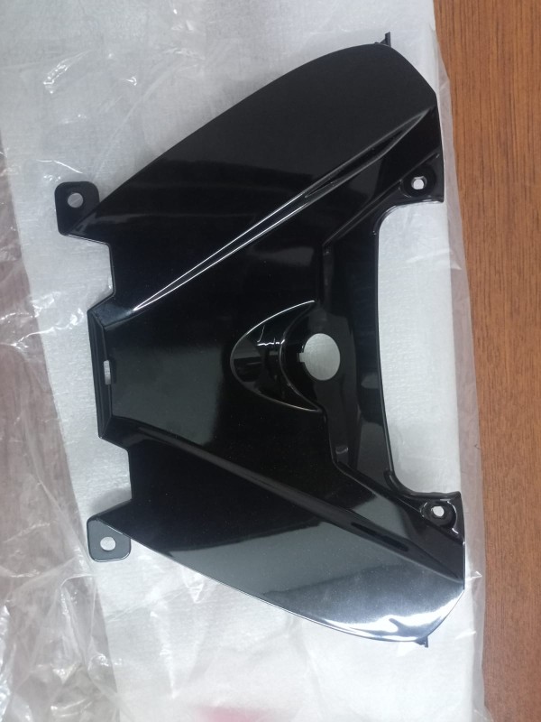 Seat Lock Middle Part GSXR 150 image