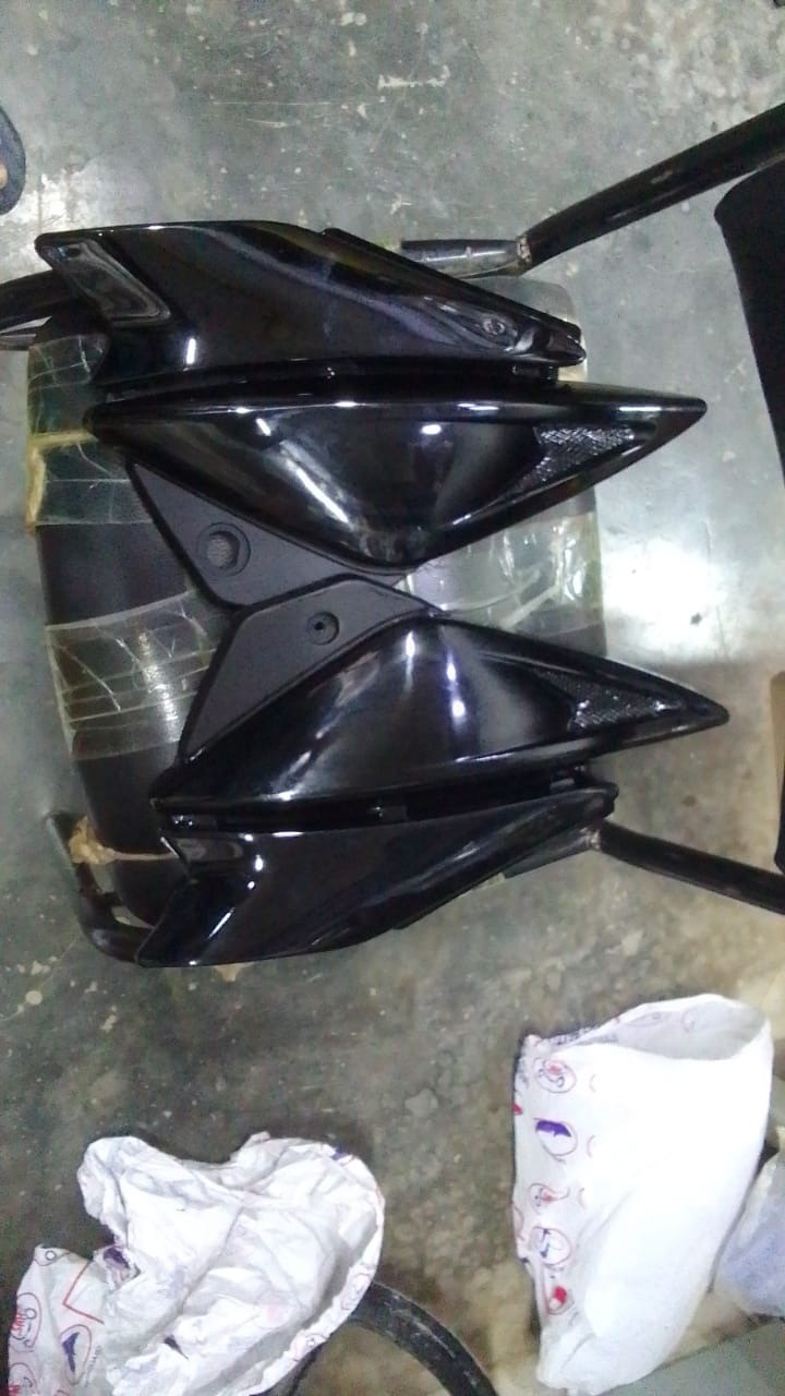 Side Cover Pulsar 135 LS (Replica) image