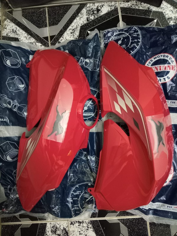 Tank Cover Apache RTR 160 4V Xconnect image
