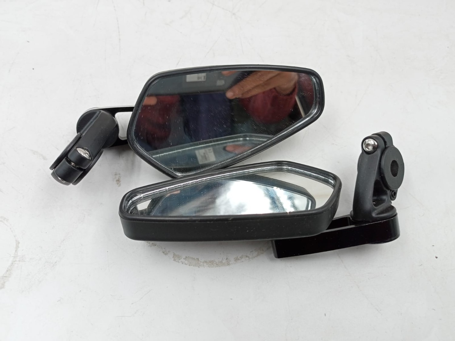 Universal Handle Looking Glass image