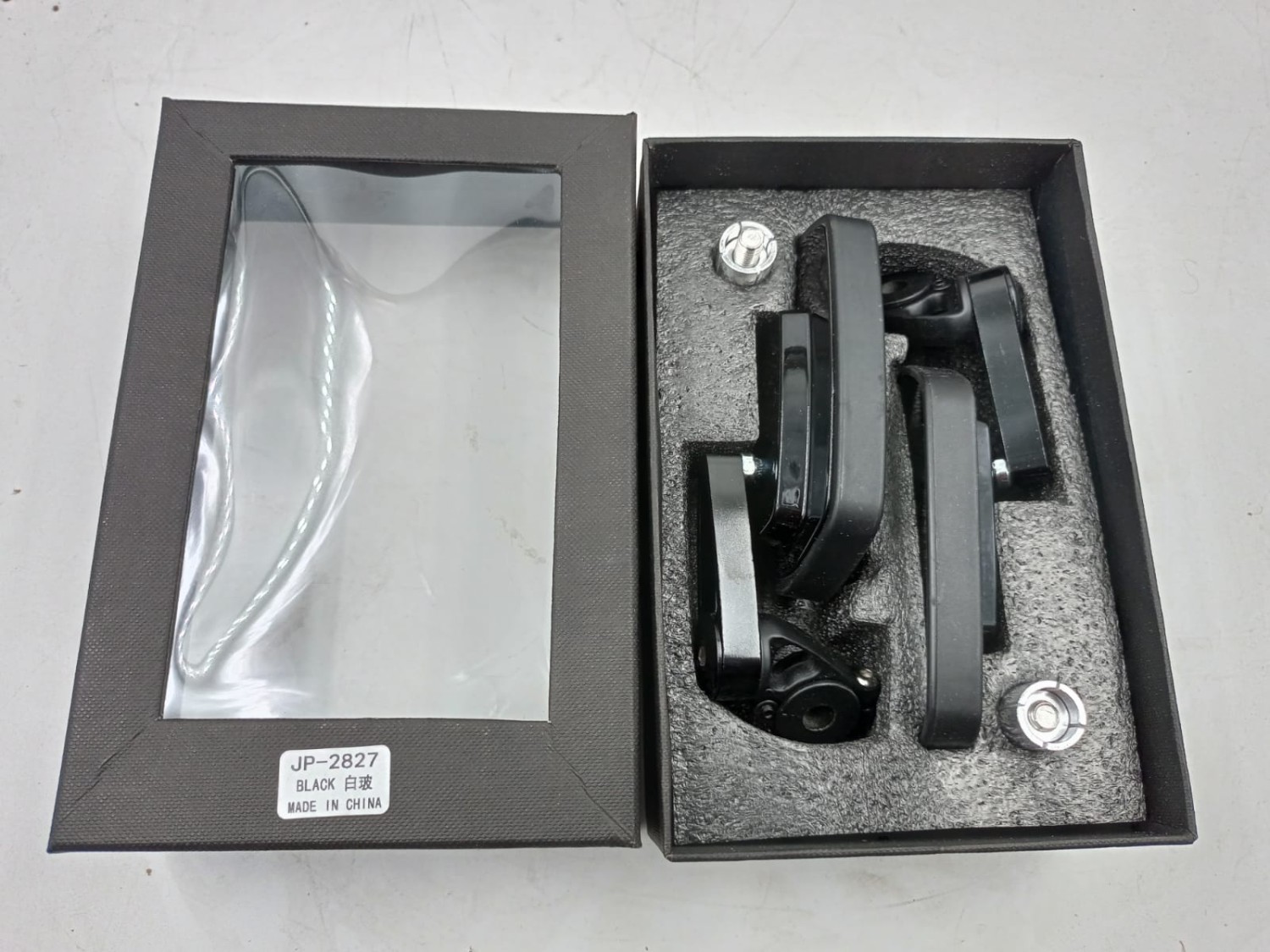 Universal Handle Looking Glass image