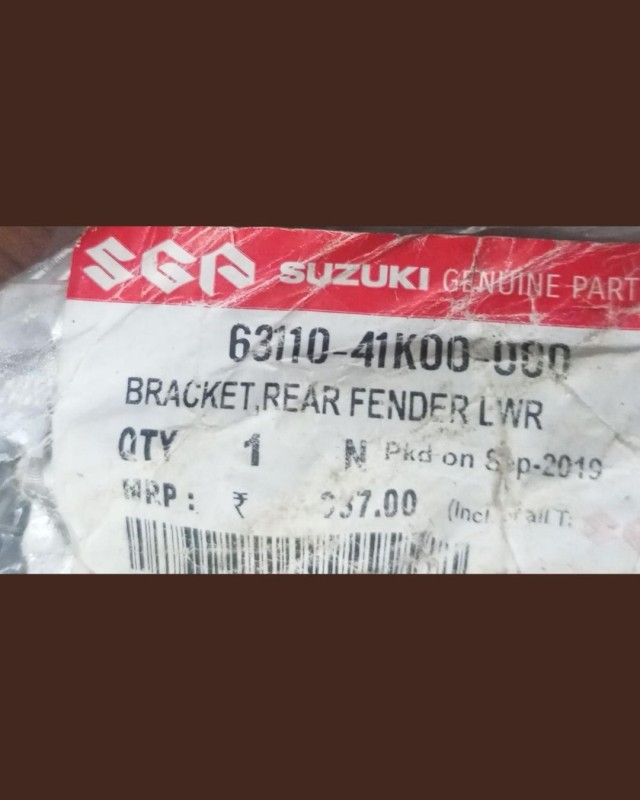 Tyre Guard With Clamp Gixxer SF Old Model, BRACKET REAR FENDER LWR, 63110-41k00-000 image