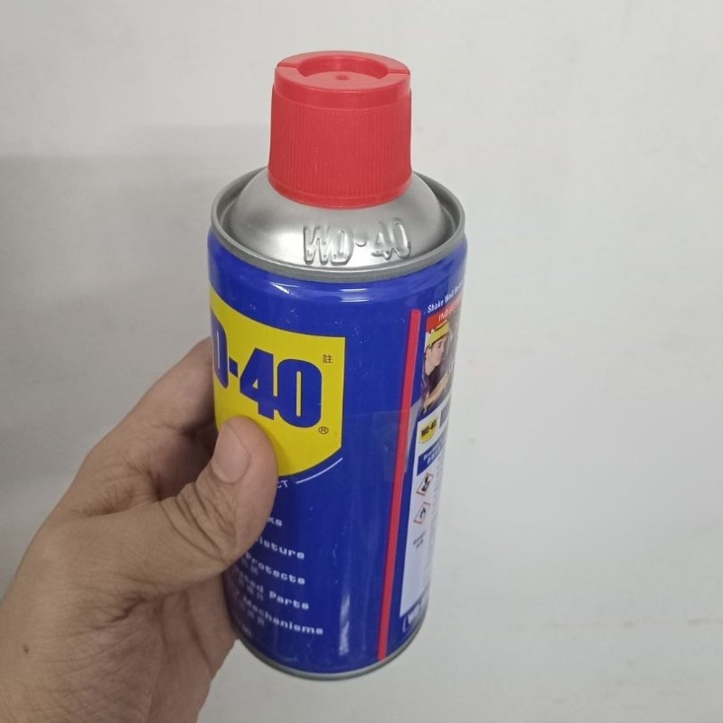 WD-40 Multi-Purpose Lubricant 277ml (Replica) image