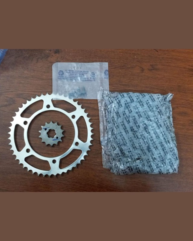 Chain Sprocket Full Set R15M Indian, Chain Spkt Kit B9E-WE660-61 image