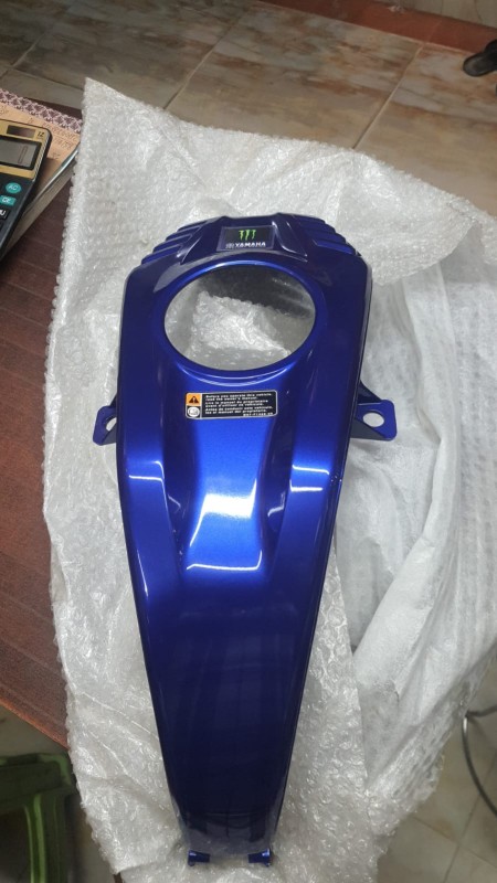 Yamaha R15 V3 Indian Top Cover image