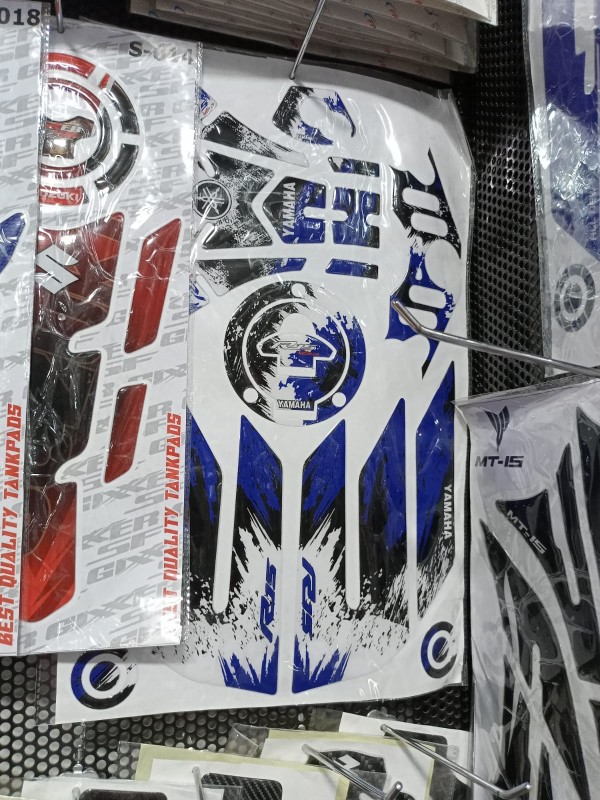 Yamaha R15 V3 Tank Pad image