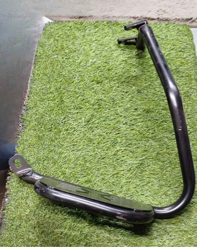 Saree Guard / Ladies Footrest Pulsar NS 160 image