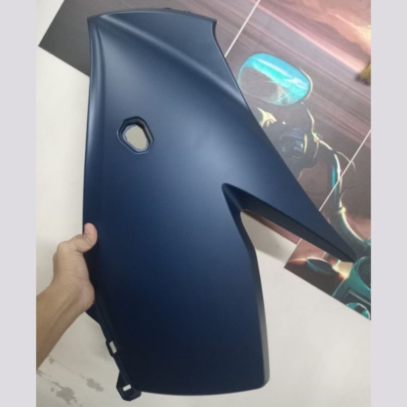 1/2 Part Single Piece Gixxer SF 250 CC, COWLING, SIDE 94441-41K02-YKV image