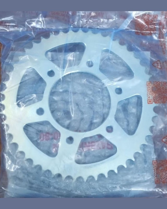 Chain Sprocket Full Set R15 V2, CHAIN SPROCKET KIT R15 V2, 2FB-WE660-60 image