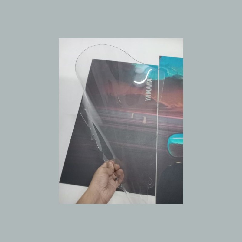 Transparent Windshield / Visor R15 V2 image