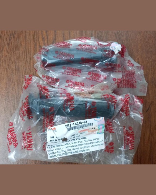 Stock Grip Yamaha XSR 155, GRIP ASSY, BK7-F6240-01 image