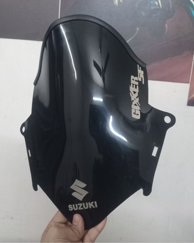 Black Visor / Windshield Gixxer SF V2 image