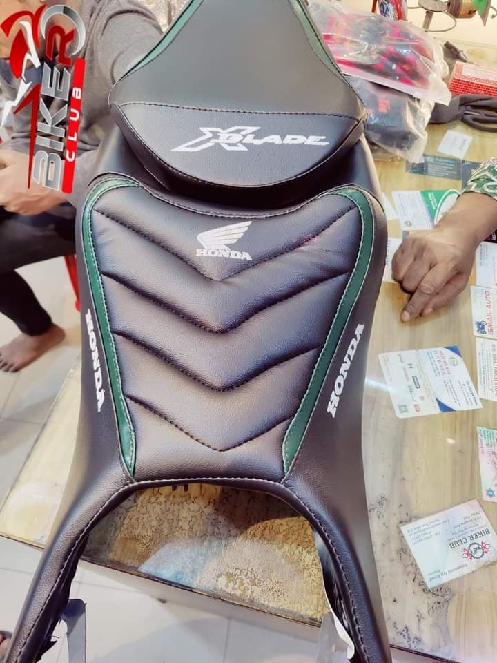 Customize Seat Cover For R15 V3 / MT-15 / R15 V4 / R15M image