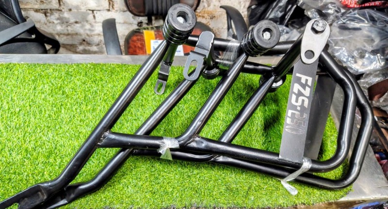 Crash Guard / Bumper for FZS 250 image