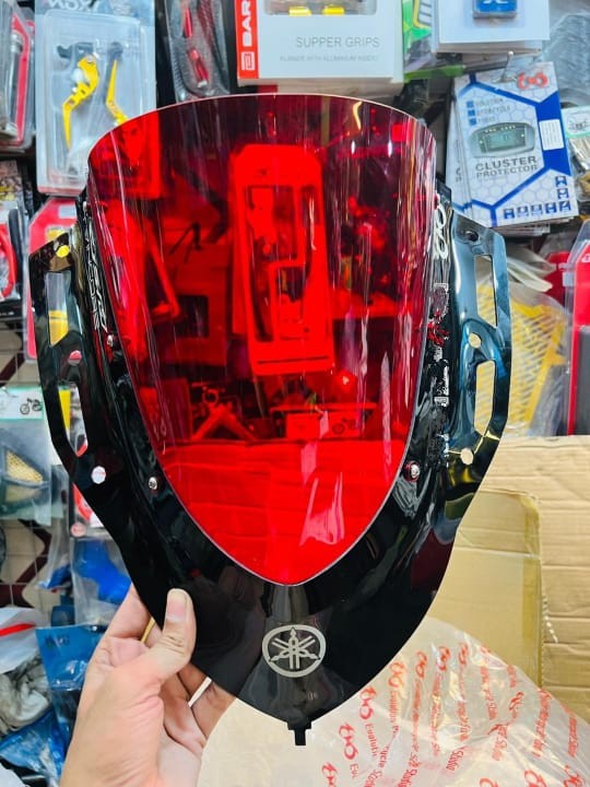 R15M / R15 V4 New Visor / Windshield image