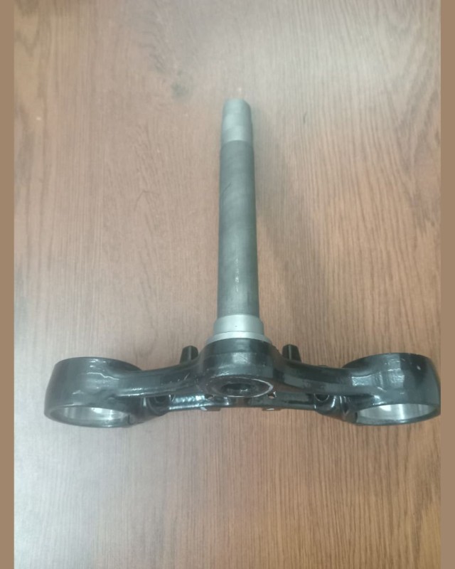 Handle TEE R15 V4 Indian, UNDER BRACKET COMP, BCW-F3340-00 image