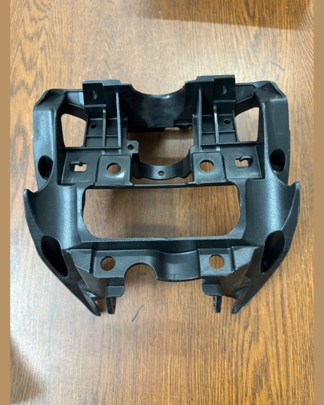 Headlight Plastic Clamp / Clum RTR 160 4V Xconnect, HEADLAMP 4V BSVI, NF223190 image