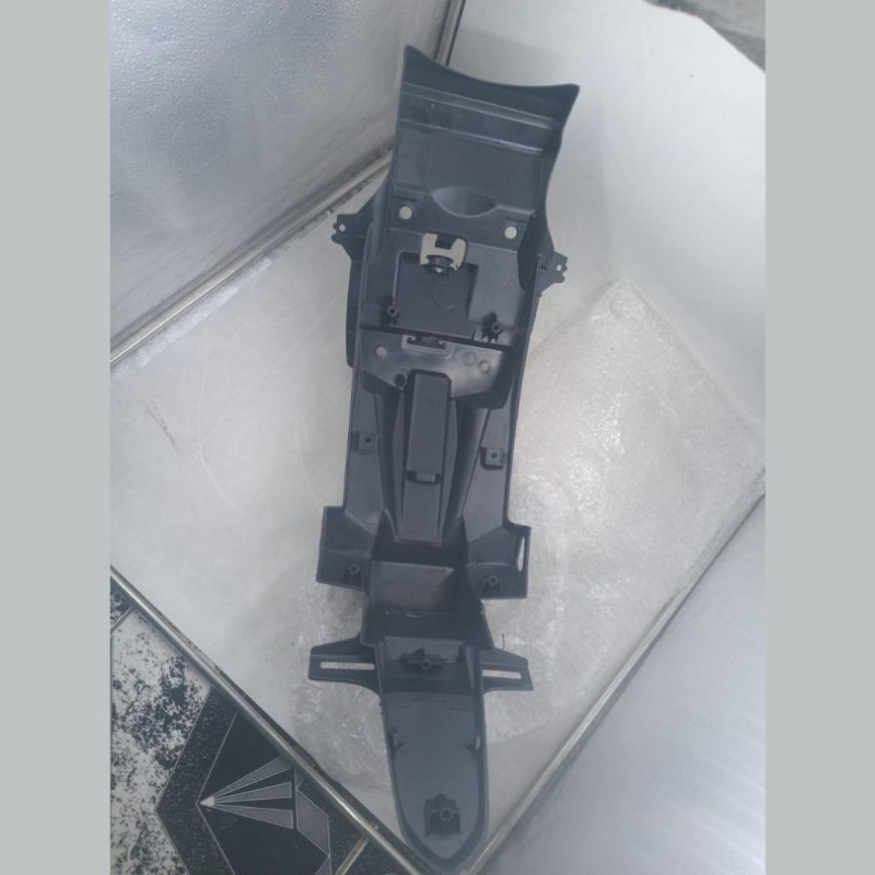 REAR FENDER Gixxer Monotone (Old version) 63111-34J00-000 image