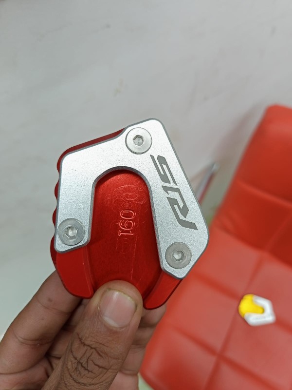 Side Stand Pad For Yamaha R15 V1 / V2 / V3 / V4 image