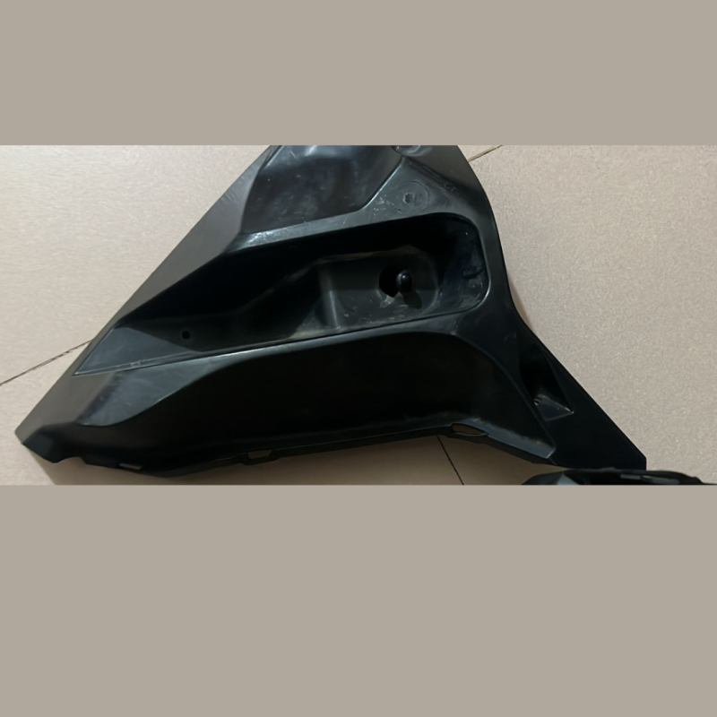 1/2 Part Inner Part Right Side Suzuki SF 2021, Cover Side Cowl Inner RH 94432-42K01-000 image