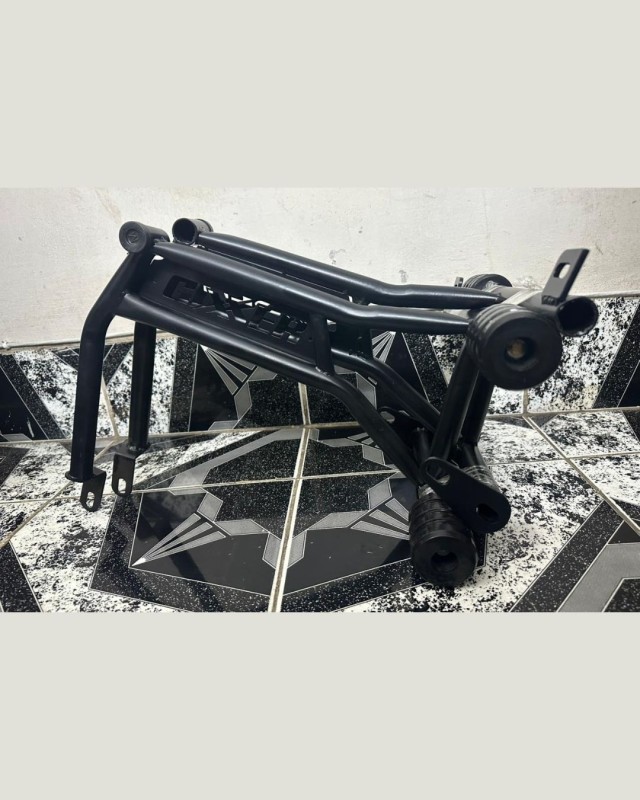 Premium Crash Guard / Bumper For Gixxer Naked Fi / Carburetor image