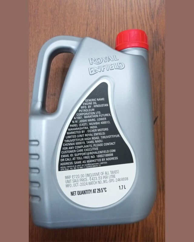 ROYAL ENFIELD LIQUID ENGINE OIL GUN (SEMI SYNTHETIC MOBIL) 15W50 (1.7L), LIQUID GUN SEMI SYNTHETIC-15W50-1.7 LTS, 3600076 image