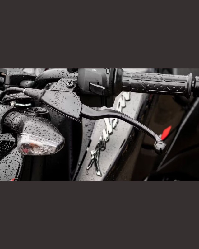 Clutch Lever Pulsar N160