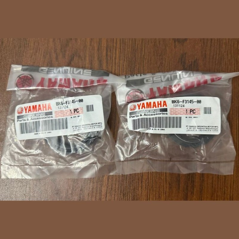 Front Suspension Oil Seal (2 piece) R15 V4 Indo BK6-F3145-00 BK6-F3145-00