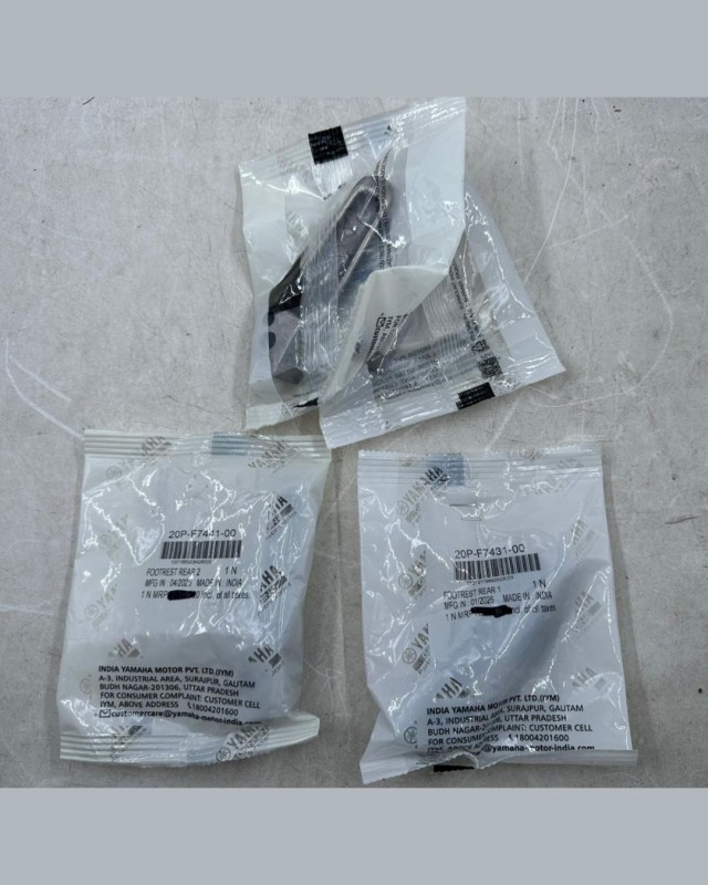 Rear Footrest R15 V4 / R15 M / R15 V3 / MT 15 Indian, FOOTREST REAR 1, 2, 20P-F7431-00, 20P-F7441-00