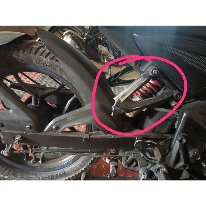 Rear Right Side Step holder Pulsar NS 160