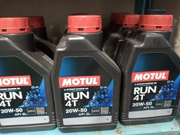 MOTUL 4-STROKE ENGINE OIL 20w -50
