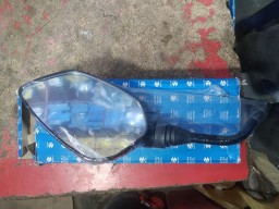 Looking Glass Discover 125 CC