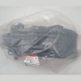 Rear Mudguard Small Part Gixxer Monotone, BRACKET, REAR FENDER 63131-34J00-000